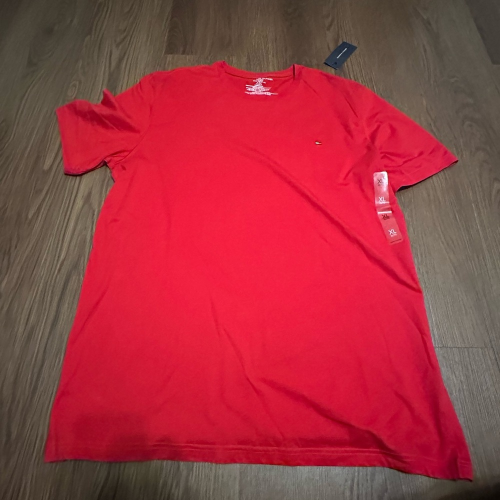 Tommy Hilfiger Men's Bright Red Short Sleeve Tee